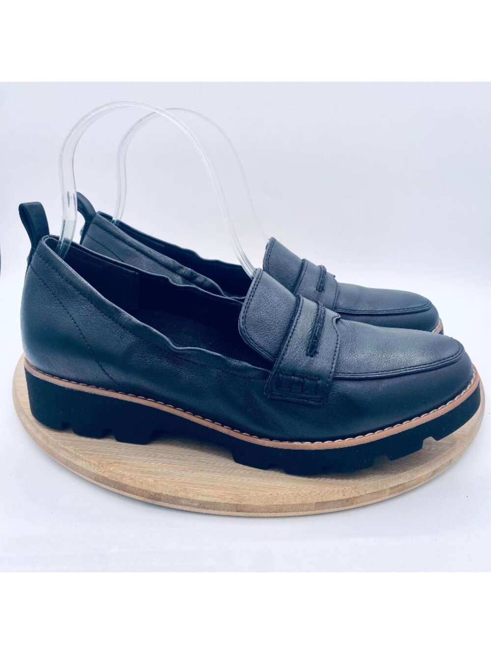 Vionic Shoes Womens 7.5 Black Leather Cynthia Loafers Minimalist Ruched